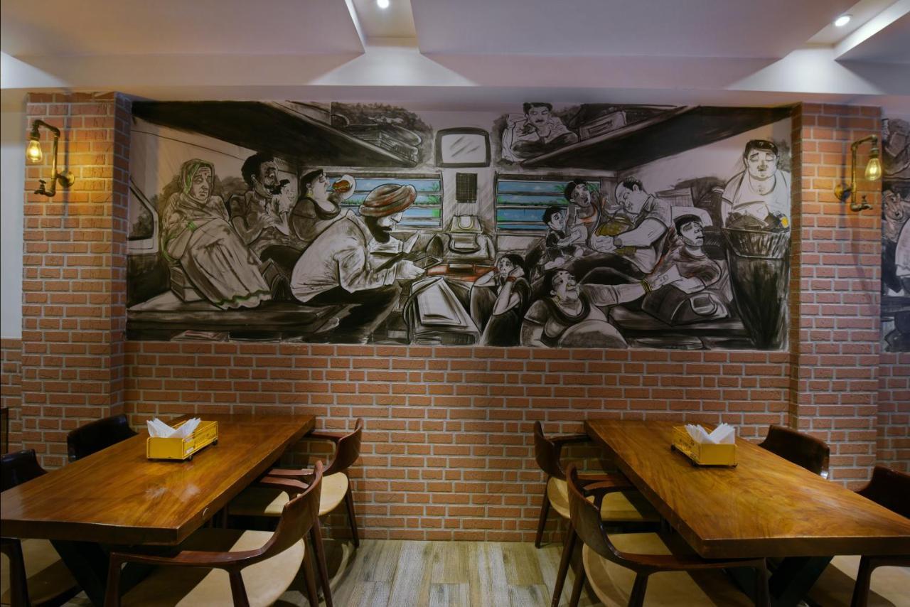 होटल Capital O 2242 Yuvraj Deluxe New Delhi