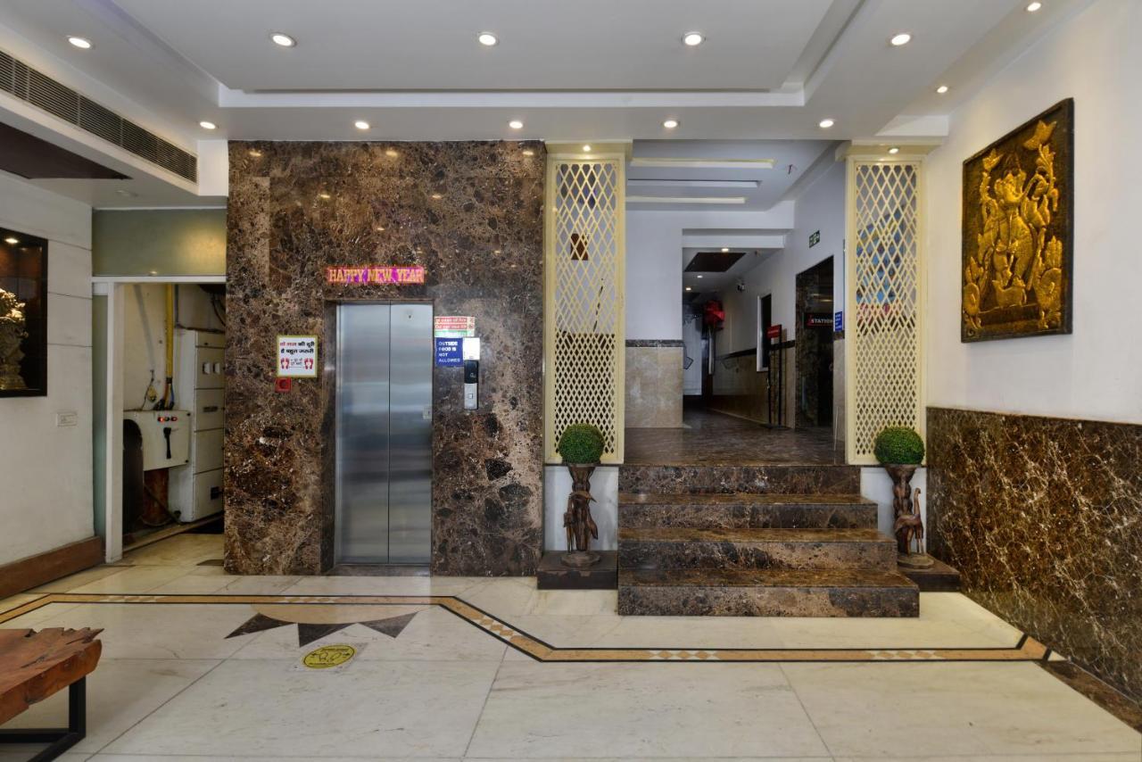 होटल Capital O 2242 Yuvraj Deluxe New Delhi